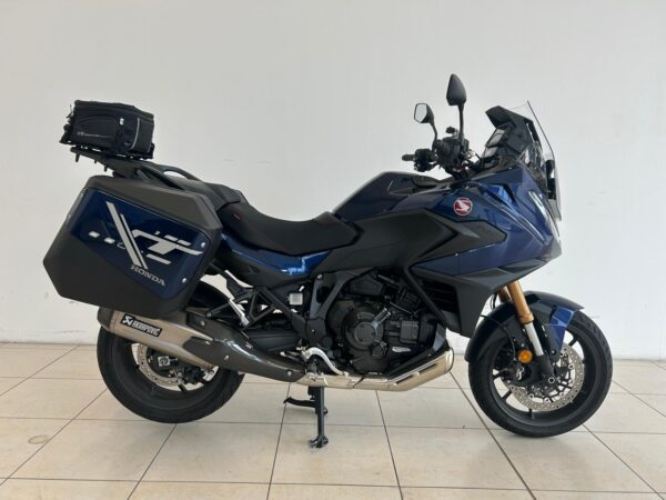 Honda NT1100 ES - immagine 1
